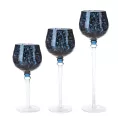 Świecznik szklany VERRE na wysmukłej nóżce z granatowym kielichem
