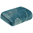 Koc flano 150x200 cm niebieski miękki i miły w dotyku z błyszczącym nadrukiem z motywem liści eukaliptusa GINKO 2 Eurofirany Premium