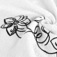 Zestaw ręczników bawełnianych na prezent 3 szt kolor biały, czarny z haftem uroczych kwiatów 400 g/m2 LILA
