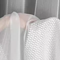 Firana szyta na taśmie 5 cm biała z tkaniny typu Aden, zdobiona drobnym, geometrycznym haftem tworzącym poziome pasy