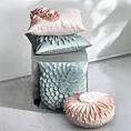 Poszewka na poduszkę 30 x 50 cm z welwetu kolor miętowy zdobiona w róże 3D