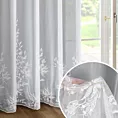 Firana biała z gładkiej tkaniny zdobiona pasem haftowanych kwiatów i perełek 140x250 cm przelotka JULIA EVA MINGE