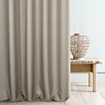 Zasłona szyta na tunelu jasnobeżowa z tkaniny z dodatkiem połyskującej nici, z widocznym ozdobnym splotem