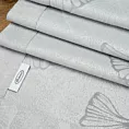 Obrus szary 145x350 cm DIANA zdobiony żakardowym wzorem liści miłorzębu i ozdobna kantą