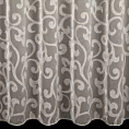 Tkanina firanowa lekka organdyna, z ornamentowym wzorem na całej powierzchni, wykończona obciążnikiem