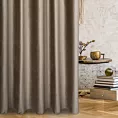 Zasłona szyta na taśmie 5 cm jasnobrązowa z tkaniny welwetowej w pionowe prążki, wykończona obciążnikiem