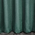 Zasłona szyta na taśmie 5 cm ciemnozielona z tkaniny z dodatkiem połyskującej nici, z widocznym ozdobnym splotem