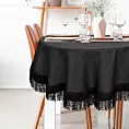 Obrus okrągły czarny średnica 120 cm TINA zdobiony puszystymi frędzlami EUROFIRANY PREMIUM