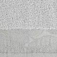 Ręcznik kąpielowy 50x90 cm bawełniany kolor jasnoszary,srebrny z żakardową bordiurą w liście 400 g/m2 AGIS