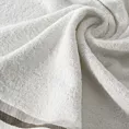 Ręcznik kąpielowy 70X140 cm bawełniany kolor kremowy z bordiurą w pasy 550 g/m2 NIKO