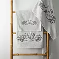 Zestaw ręczników bawełnianych na prezent 3 szt kolor srebrny, stalowy z haftem uroczych kwiatów 400 g/m2 LILA