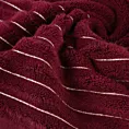 Ręcznik kąpielowy 70x140 cm kolor bordowy zdobiony prążkami z błyszczącej nici 500 g/m2 LUNARI