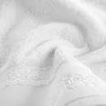 Ręcznik kąpielowy 50x90 cm bawełniany kolor biały z koronką oraz subtelnym haftem 500 g/m2 SISI
