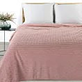 Koc 130x170 cm pudrowy róż z wytłaczanym wzorem pasów LISA Design 91