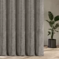 Zasłona szyta na tunelu szara z tkaniny o szenilowej strukturze