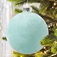 Bombka choinkowa o matowej, welwetowej powierzchni