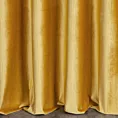 Zasłona szyta na taśmie 5 cm miodowa z tkaniny welwetowej w pionowe prążki, wykończona obciążnikiem