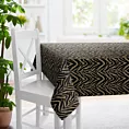 Obrus szyty czarno złoty z szenilowej tkaniny w zwierzęcy wzór przetykany błyszczącą nicią