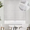 Roleta rzymska GIOVANNA biała z lekko połyskliwej miękkiej tkaniny o ciekawym splocie, wykończona obciążnikiem