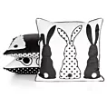Poszewka na poduszkę 45x45 cm welwetowa czarno, biała z nadrukiem króliczków WIOSNA 4