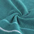 Ręcznik kąpielowy 70x140 cm bawełniany kolor ciemnoturkusowy z welwetową bordiurą i kontrastującymi paseczkami 500 g/m2 NEL