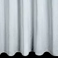 Zasłona szyta na taśmie 5 cm błękitno jasnoszara z półprzezroczystej tkaniny o wyglądzie drobnego deszczyku i delikatnym połysku, wykończona obciążnikiem