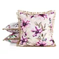 Poszewka na poduszkę 45x45 cm z tkaniny wodoodpornej kremowo, różowa idealna na taras oraz balkon zdobiona nadrukiem kwiatów i frędzli GARDEN