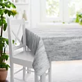 Obrus szyty MATTEO srebrny z grubotkanej nowoczesnej tkaniny z błyszczącym nadrukiem