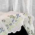 Tkanina firanowa zazdrostka z etaminy zdobiona haftem drobnych kwiatuszków