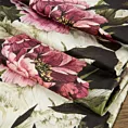 Bieżnik na stół oliwkowo, różowy 35x140 cm welwetowy VELVET 3 z trójwymiarowym nadrukiem barwnych kwiatów piwonii