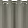 Zasłona ciemnobeżowa z gładkiej tkaniny zaciemniającej typu - BLACKOUT 135x250 cm przelotka - PARISA - Design 91