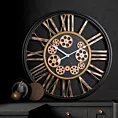 Dekoracyjny zegar ścienny w stylu vintage z ruchomymi kołami zębatymi