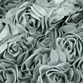Zasłona miętowa z welwetu zdobiona aplikacją 3D róż 140x250 cm przelotka - ROSES Eva Minge