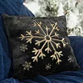 Poszewka na poduszkę świąteczna 45x45 cm biało, srebrna dekoracyjna z przyjemnego futerka zdobiona haftem