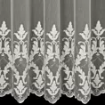 Firana szyta na przelotkach naturalna z matowej tkaniny ADEN ozdobionej szenilowym haftem ornamentowym Pierre Cardin