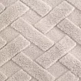 Poszewka na poduszkę 45x45 cm beżowa z miękkiego pluszu zdobiona wypukłym wzorem CARO DESIGN 91