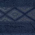 Ręcznik kąpielowy 50x90 cm bawełniany kolor granatowy przetykany błyszczącą nicią w geometryczny wzór 500 g/m2 AZARI