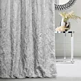Zasłona szyta na flexach JAMIL srebrna z tkaniny o nieregularnym wypukłym wzorze i lekkim połyskiem