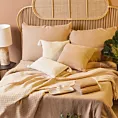 Pościel 160x200 cm bawełniana z dodatkiem wiskozy kolor beżowy w paseczki SEVILLE 7 Terra Collection