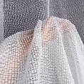 Firana biało, srebrna o strukturze siatki z efektem bukli z błyszczącą nicią 140x260 cm przelotka MAJA