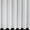 Firana szyta na przelotkach biała z tkaniny z efektem deszczyku w cienkie prążki, wykończona obciążnikiem