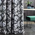 Zasłona szyta na fleksach MISHA stalowo biała z miękkiej tkaniny typu blackout drukowanej w nowoczesny kwiatowy wzór