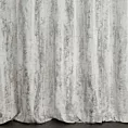 Zasłona szyta na tunelu kremowo złocista z grubej, welwetowej tkaniny z efektem przecieranego wzoru, zdobiona delikatnie połyskującym nadrukiem