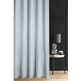 Zasłona szyta na taśmie 5 cm błękitno jasnoszara z półprzezroczystej tkaniny o wyglądzie drobnego deszczyku i delikatnym połysku, wykończona obciążnikiem