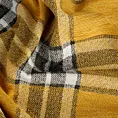 Obrus szyty musztardowo naturalny z grubej, szenilowej tkaniny w elegancką kratę