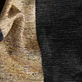 Obrus szyty czarno złoty z szenilowej tkaniny w pasy przetykane błyszczącą nicią