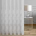 Firana szyta na taśmie 5 cm biało srebrna z tkaniny typu BATYST z delikatnie połyskującym, geometrycznym nadrukiem na dole tkaniny, wykończona obciążnikiem