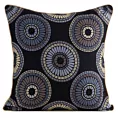 Poszewka na poduszkę 45x45 cm z tkaniny wodoodpornej czarno, beżowa idealna na taras oraz balkon z nadrukiem mandali GARDEN