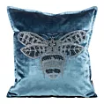 Poszewka na poduszkę 45x45 cm welwetowa, niebieska zdobiona aplikacją pszczoły z dwukolorowych kamyczków ROYAL 2