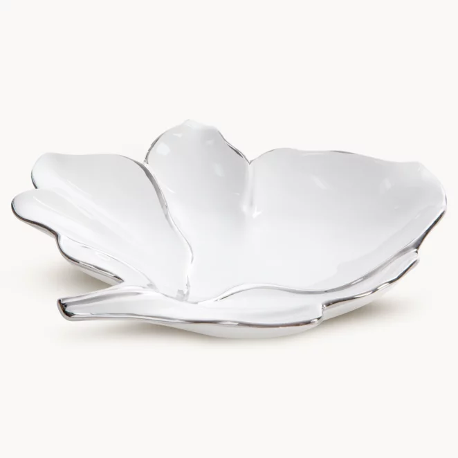 Patera ceramiczna dekoracyjna biało-srebrna w kształcie liścia 30x28x6 cm NERIS 02